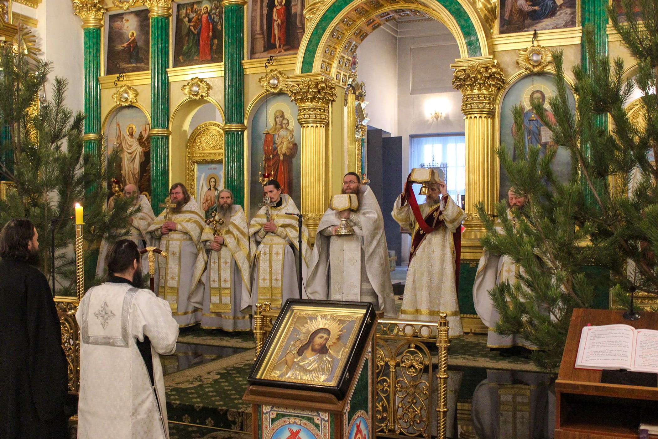 «Христос раждается, прежде падший воскресити образ!» В Нило-Столобенском монастыре готовятся к встрече Светлого Христова Рождества 17