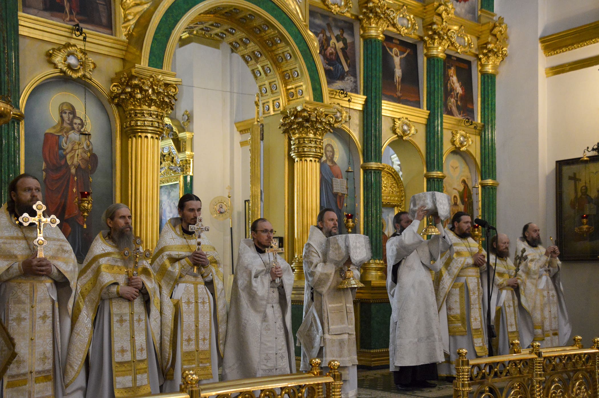 Митрополит Тверской и Кашинский Амвросий совершил Божественную литургию в Нило-Столобенской пустыни 7