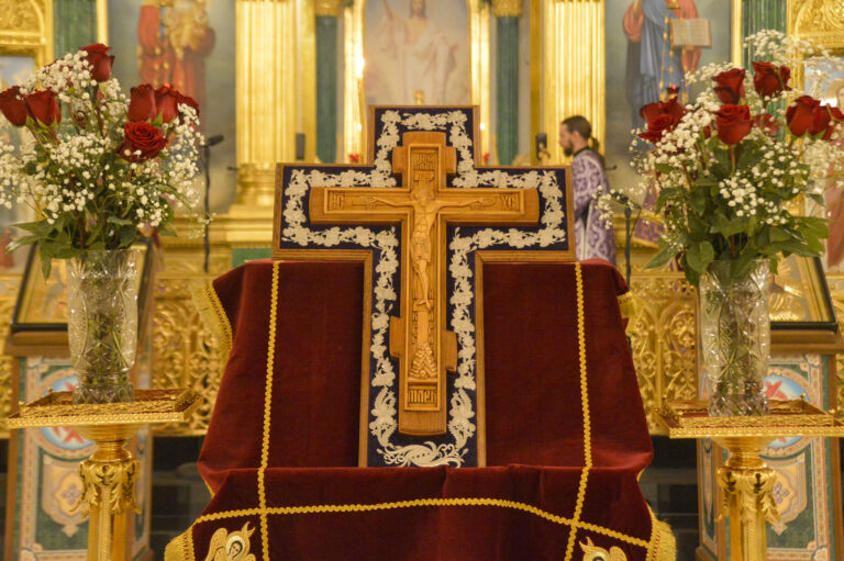 Праздник Воздвижение Честного и Животворящего Креста Господня в монастыре «Нило-Столобенская пустынь»